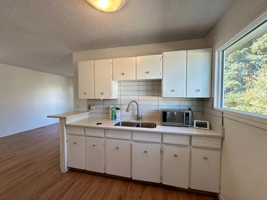 121 Huntford Close NE Calgary AB T2K 3Y7