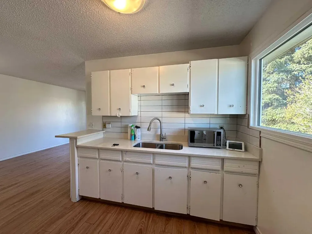 121 Huntford Close NE Calgary AB T2K 3Y7