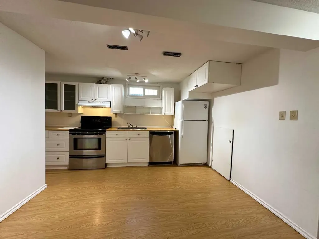 121 Huntford Close NE Calgary AB T2K 3Y7