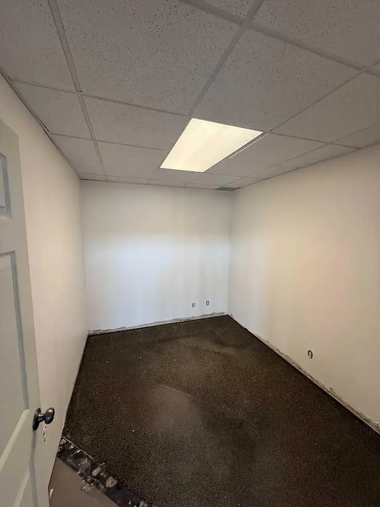 6782 50 Avenue Red Deer AB T4N 3W7