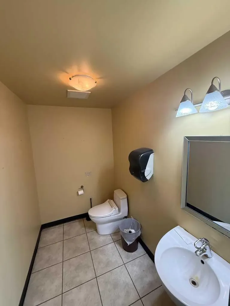 6782 50 Avenue Red Deer AB T4N 3W7