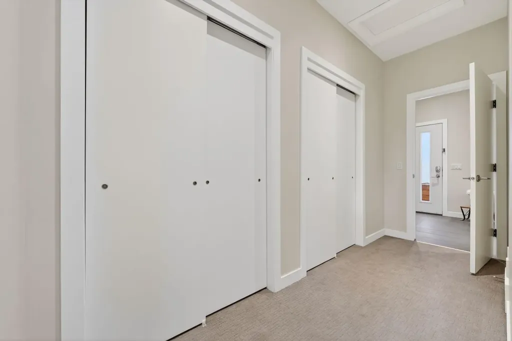 1508 22 Avenue SW Calgary AB T2t0r5
