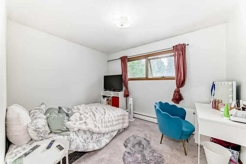 6441 18a Street SE Calgary AB T2C 0N4