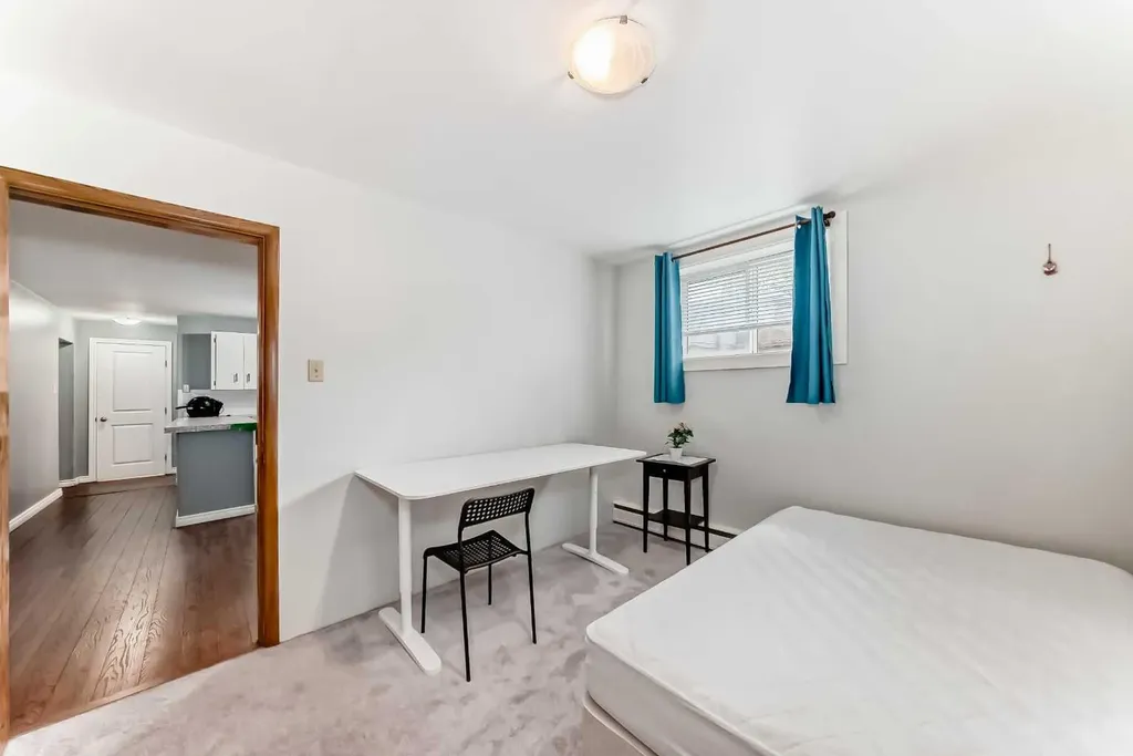 6441 18a Street SE Calgary AB T2C 0N4