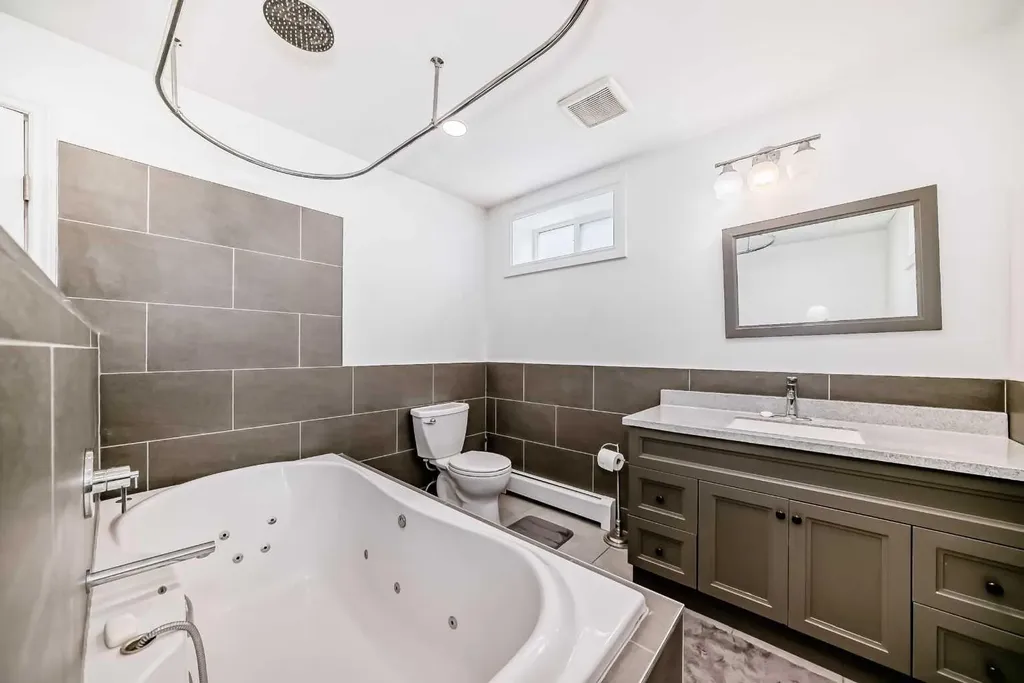 6441 18a Street SE Calgary AB T2C 0N4