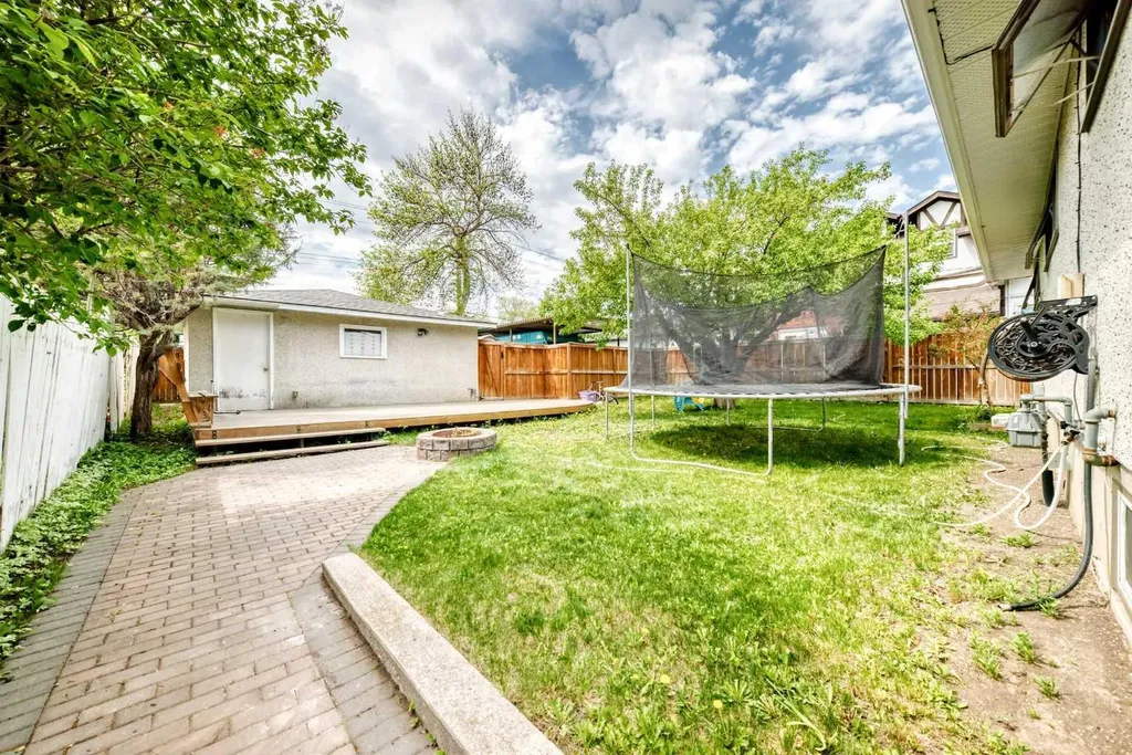 6441 18a Street SE Calgary AB T2C 0N4