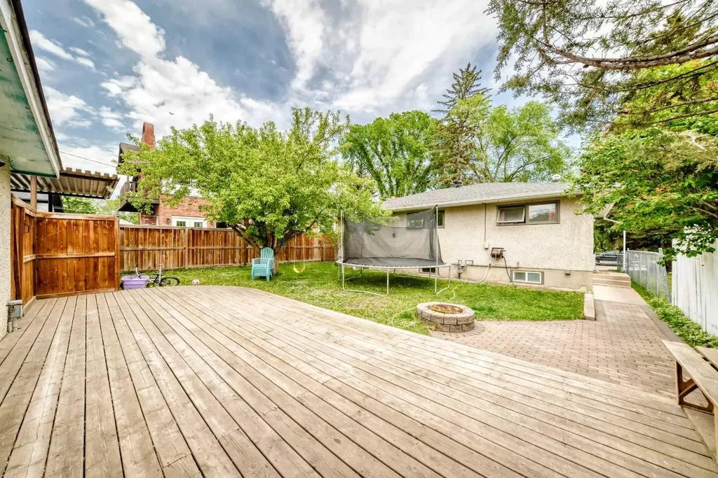 6441 18a Street SE Calgary AB T2C 0N4