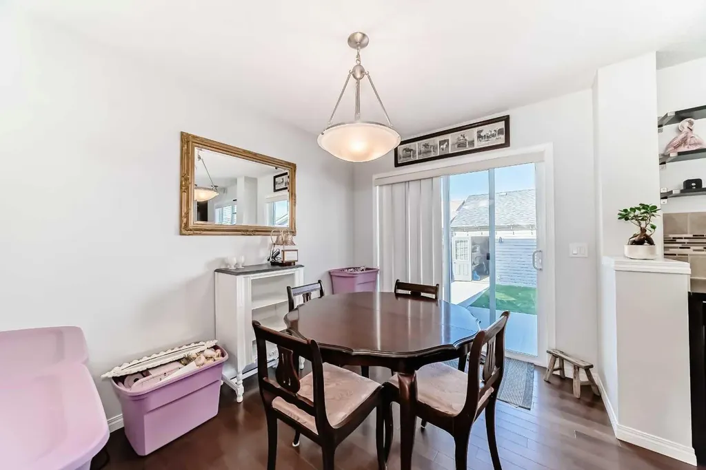 50 Elgin Meadows Park SE Calgary AB T2Z 0M1