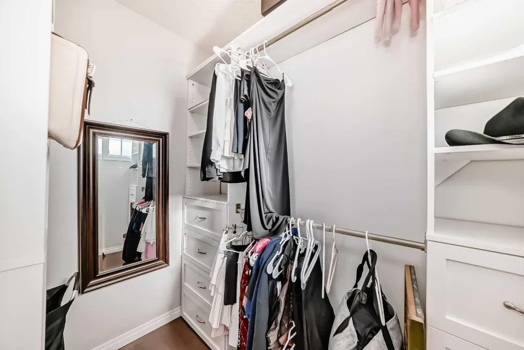 50 Elgin Meadows Park SE Calgary AB T2Z 0M1