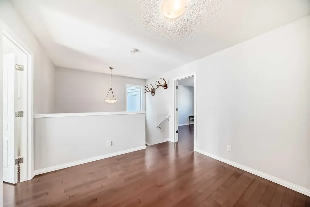 50 Elgin Meadows Park SE Calgary AB T2Z 0M1