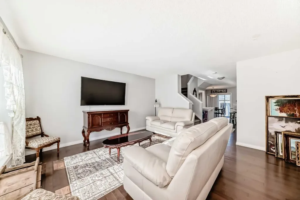 50 Elgin Meadows Park SE Calgary AB T2Z 0M1