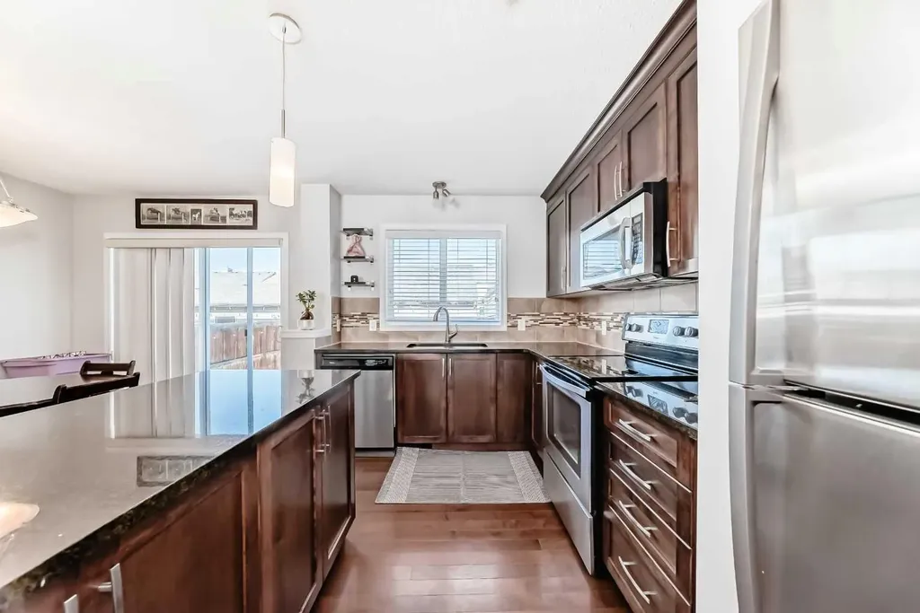 50 Elgin Meadows Park SE Calgary AB T2Z 0M1