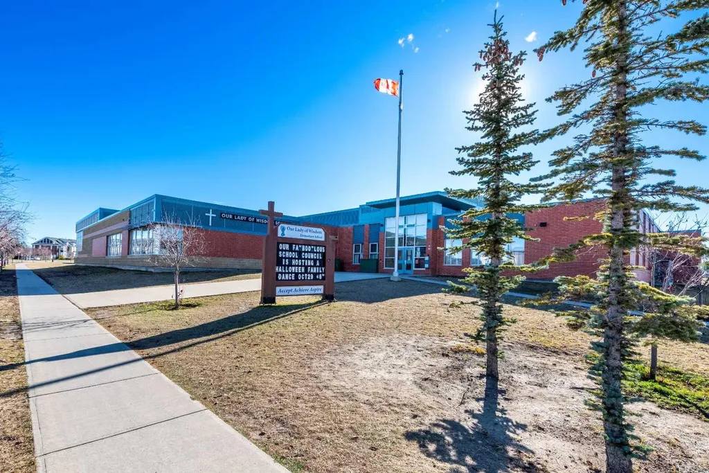 140 Cascades Pass Chestermere AB T1X 0K8