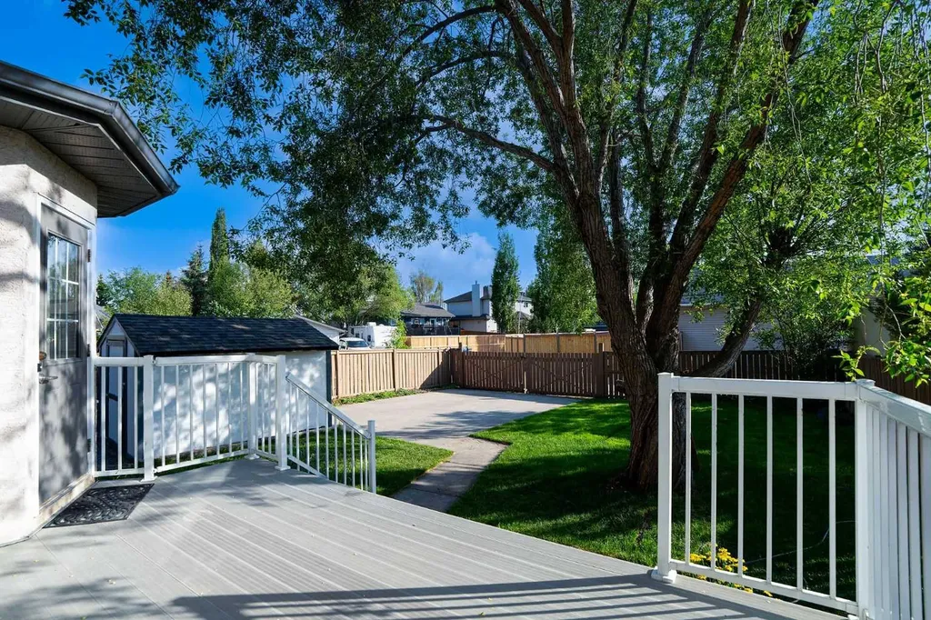 61 Cimarron Way Okotoks AB T0L 1T5
