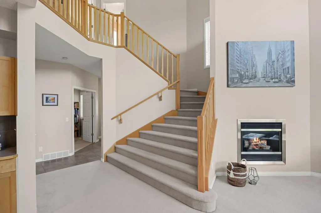 218 Wentworth Park SW Calgary AB T3H 5B4