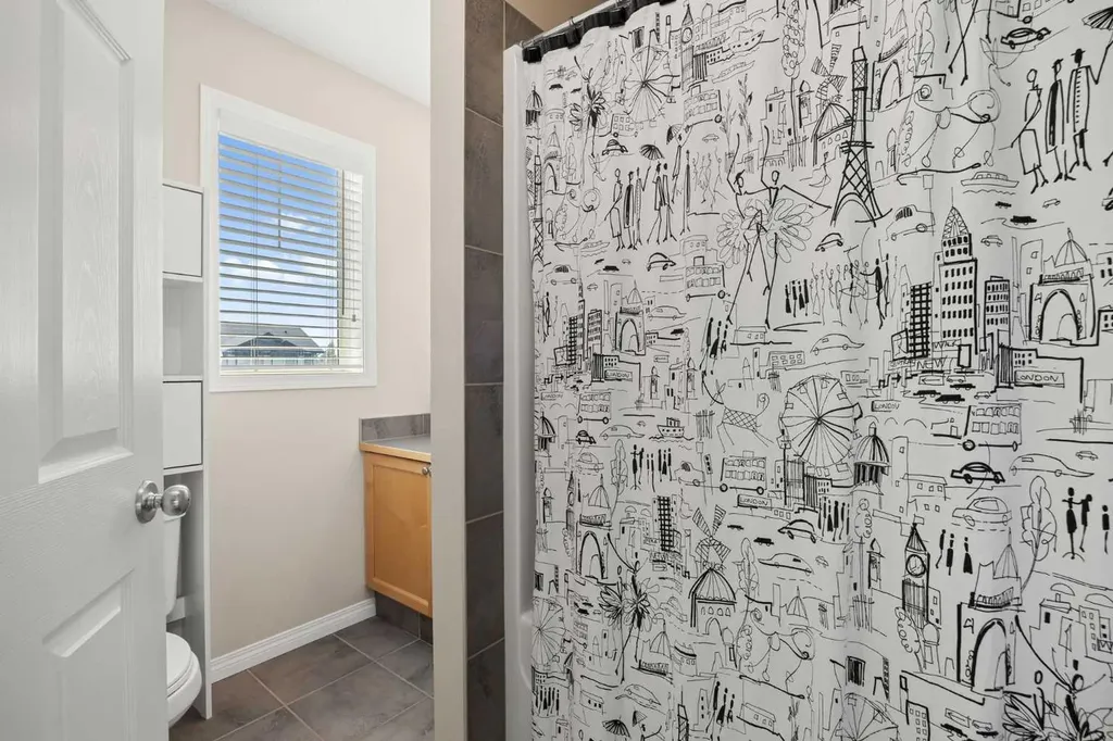 218 Wentworth Park SW Calgary AB T3H 5B4