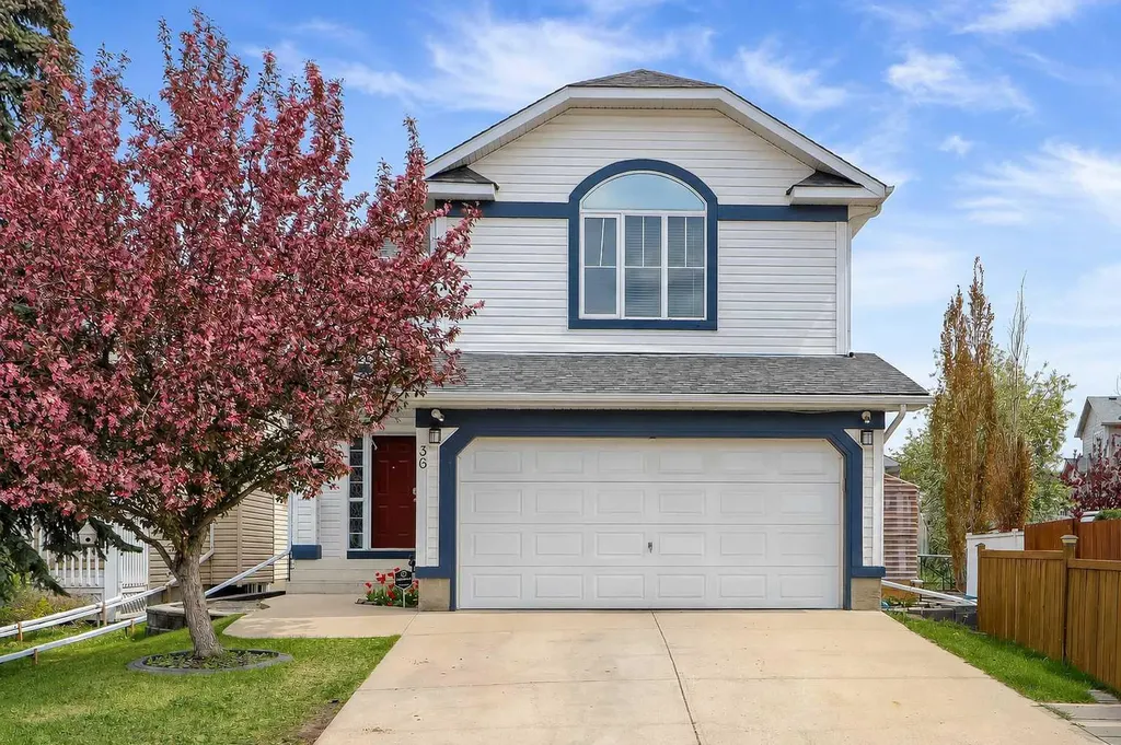 36 Mt Selkirk Close SE Calgary AB T2Z 2R6