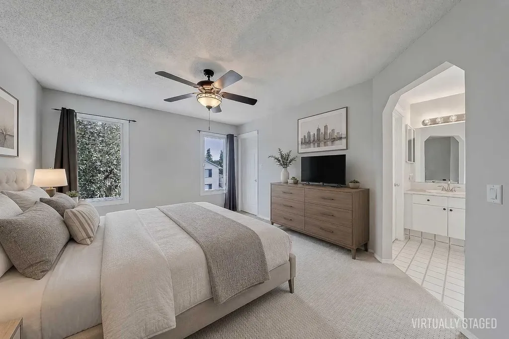 36 Mt Selkirk Close SE Calgary AB T2Z 2R6