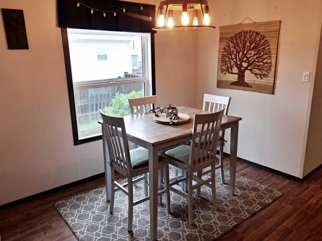 5007 44 Avenue Vermilion AB T9X 0A9