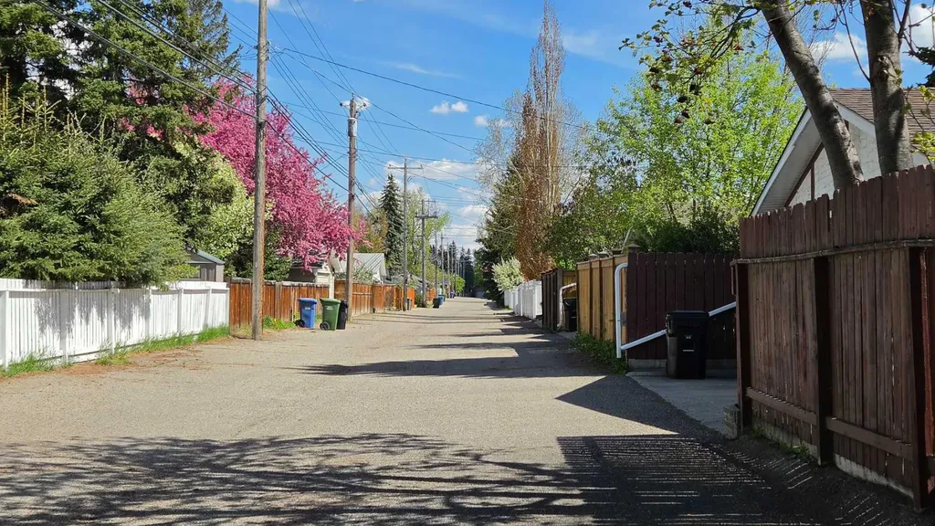 511 Willingdon Boulevard SE Calgary AB T2J2A8