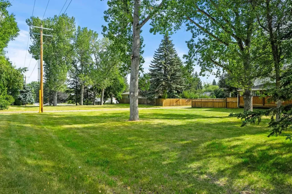 511 Willingdon Boulevard SE Calgary AB T2J2A8