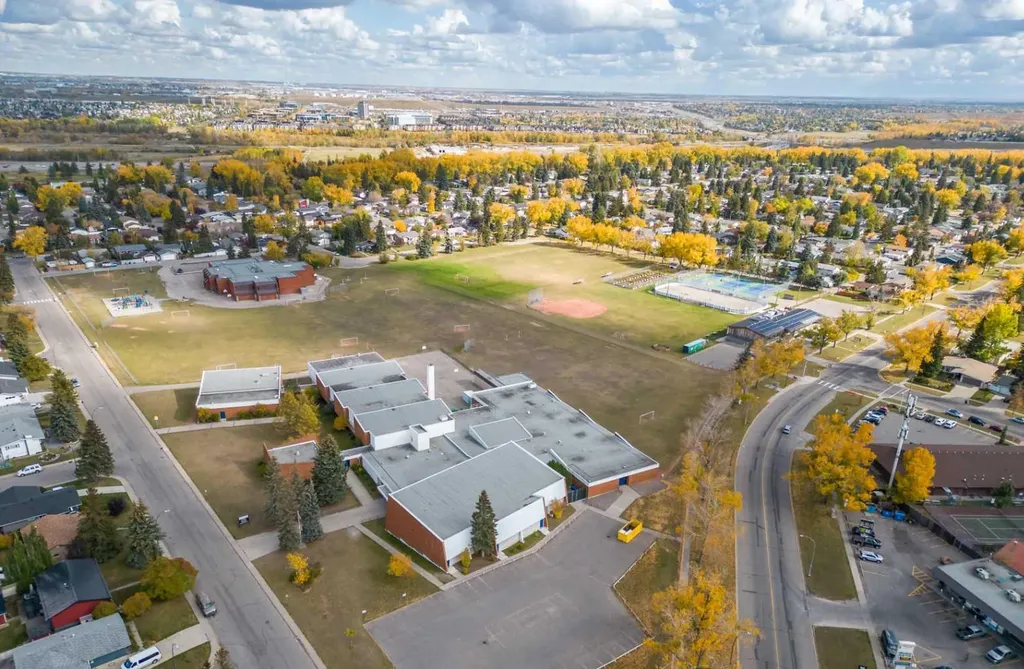 511 Willingdon Boulevard SE Calgary AB T2J2A8