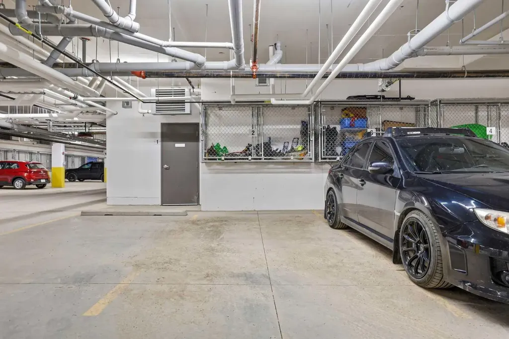2117 81 Street SW Calgary AB T3H 6H5