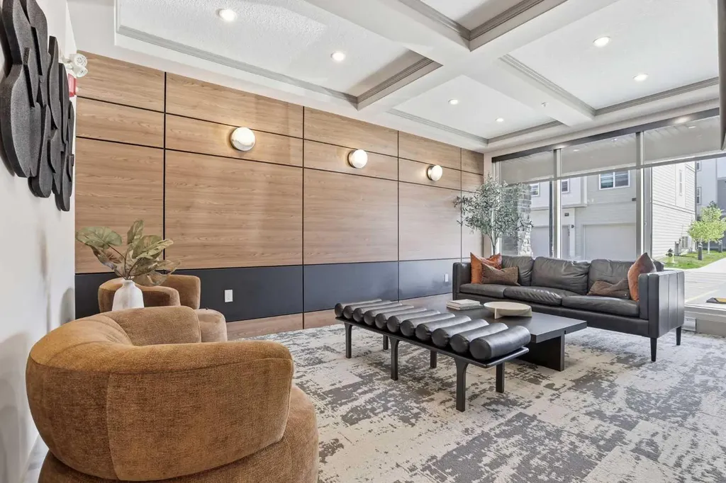 2117 81 Street SW Calgary AB T3H 6H5