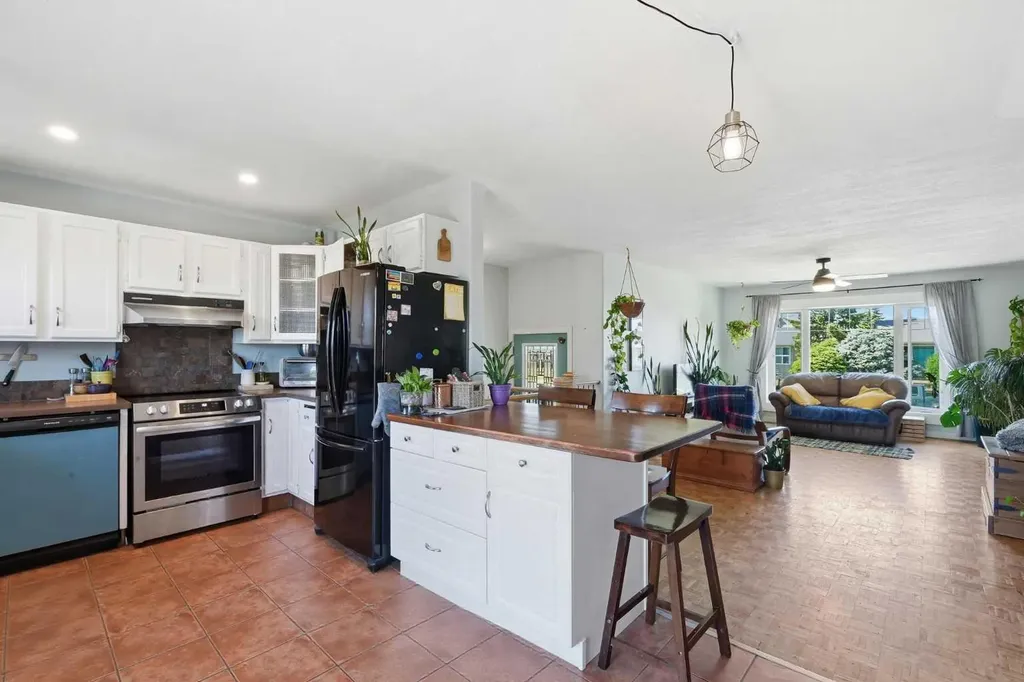 420 Summerwood Place SE Airdrie AB T4B1W7