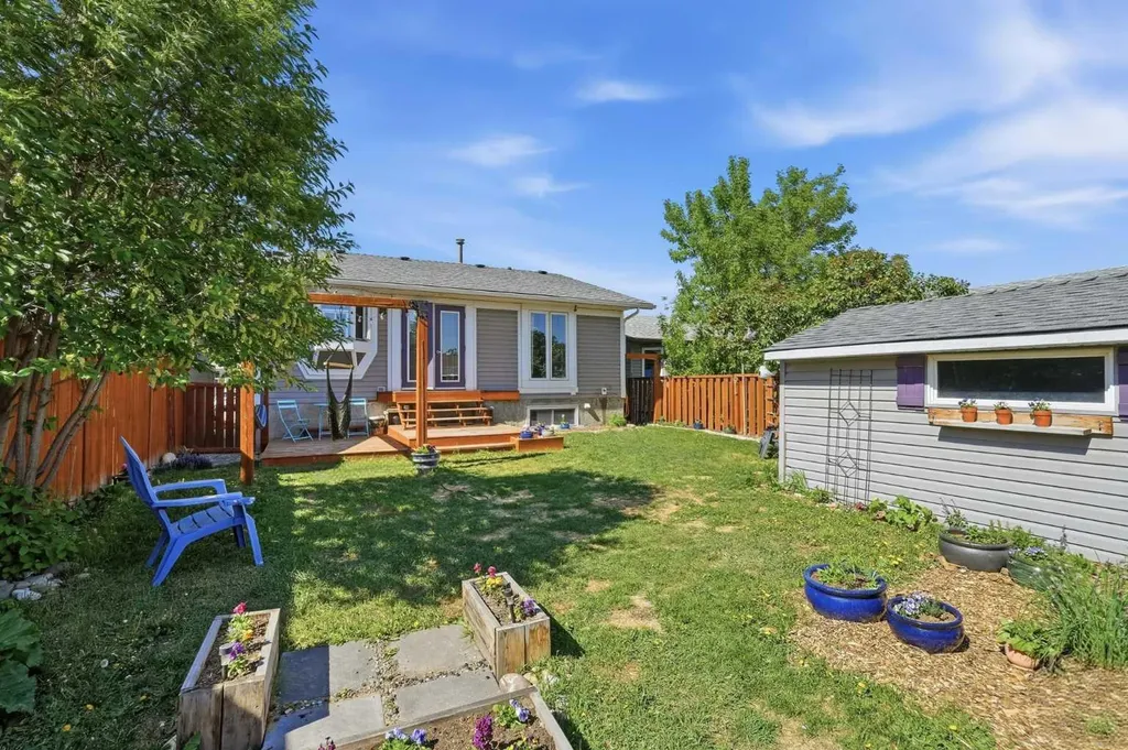 420 Summerwood Place SE Airdrie AB T4B1W7