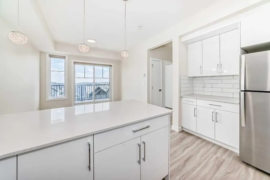 15 Skyview Point Crescent Calgary AB T3N 2T1