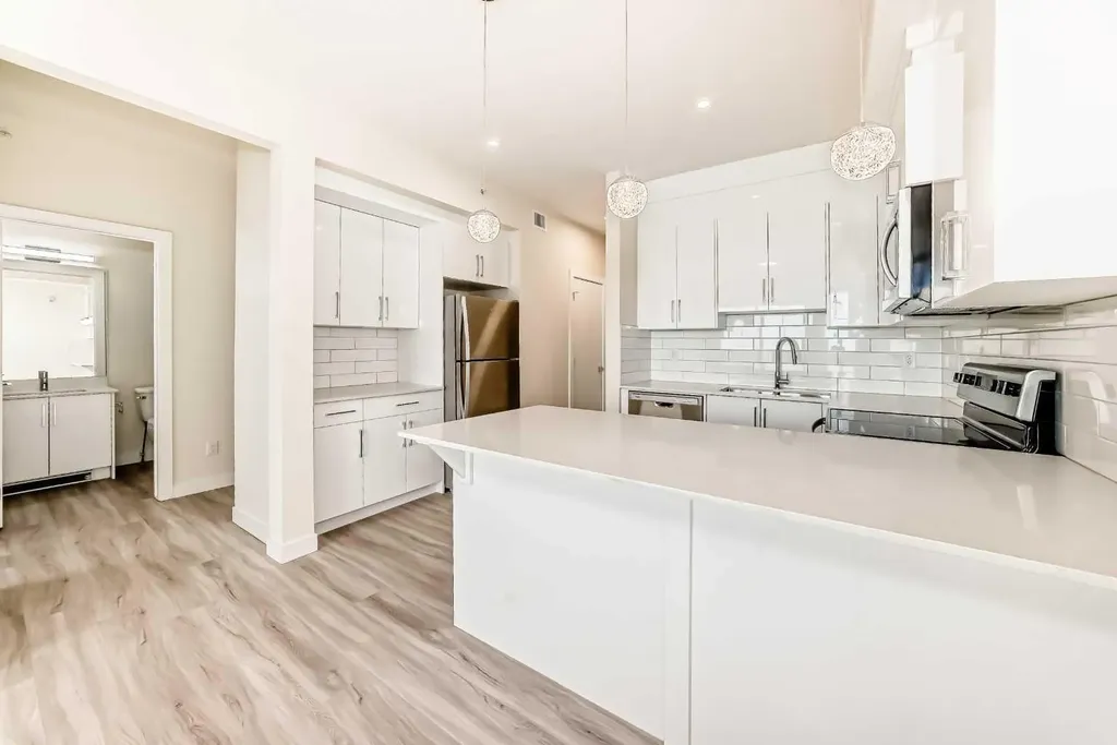 15 Skyview Point Crescent Calgary AB T3N 2T1