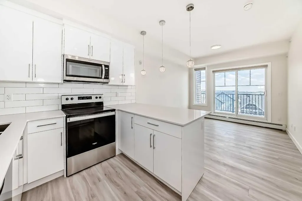 15 Skyview Point Crescent Calgary AB T3N 2T1