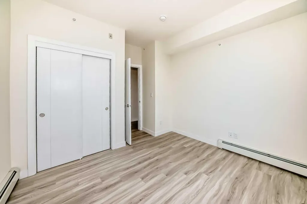 15 Skyview Point Crescent Calgary AB T3N 2T1