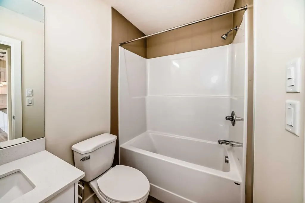 15 Skyview Point Crescent Calgary AB T3N 2T1
