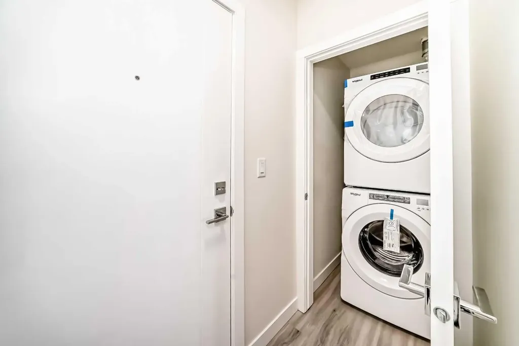 15 Skyview Point Crescent Calgary AB T3N 2T1