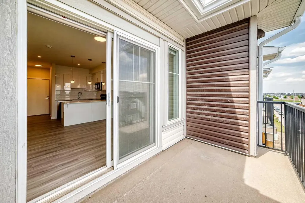 15 Skyview Point Crescent Calgary AB T3N 2T1