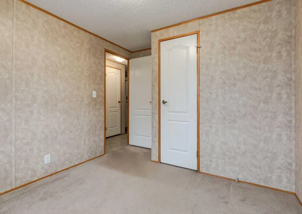 99 Arbour Lake Road NW Calgary AB T3G 4E4