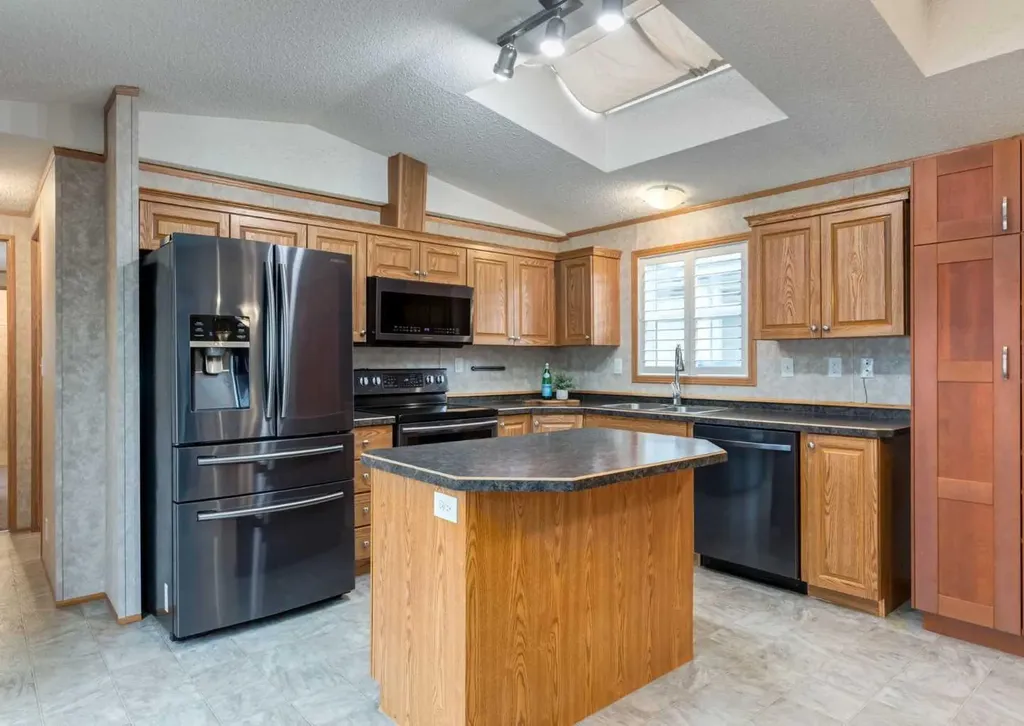 99 Arbour Lake Road NW Calgary AB T3G 4E4