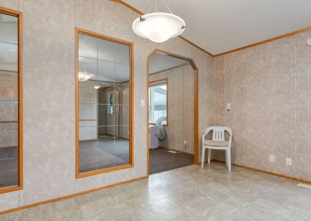 99 Arbour Lake Road NW Calgary AB T3G 4E4