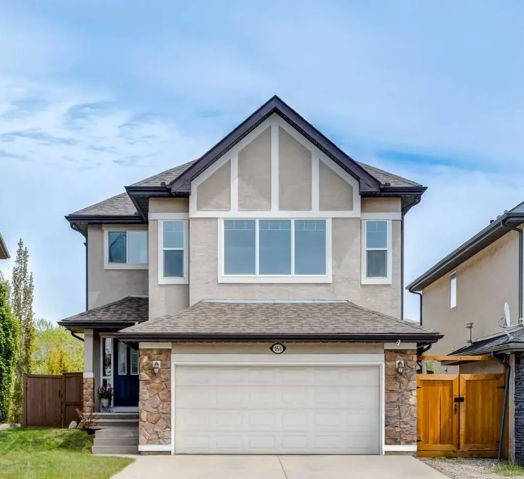 16A Tusslewood Drive NW Calgary AB T3L 0B1