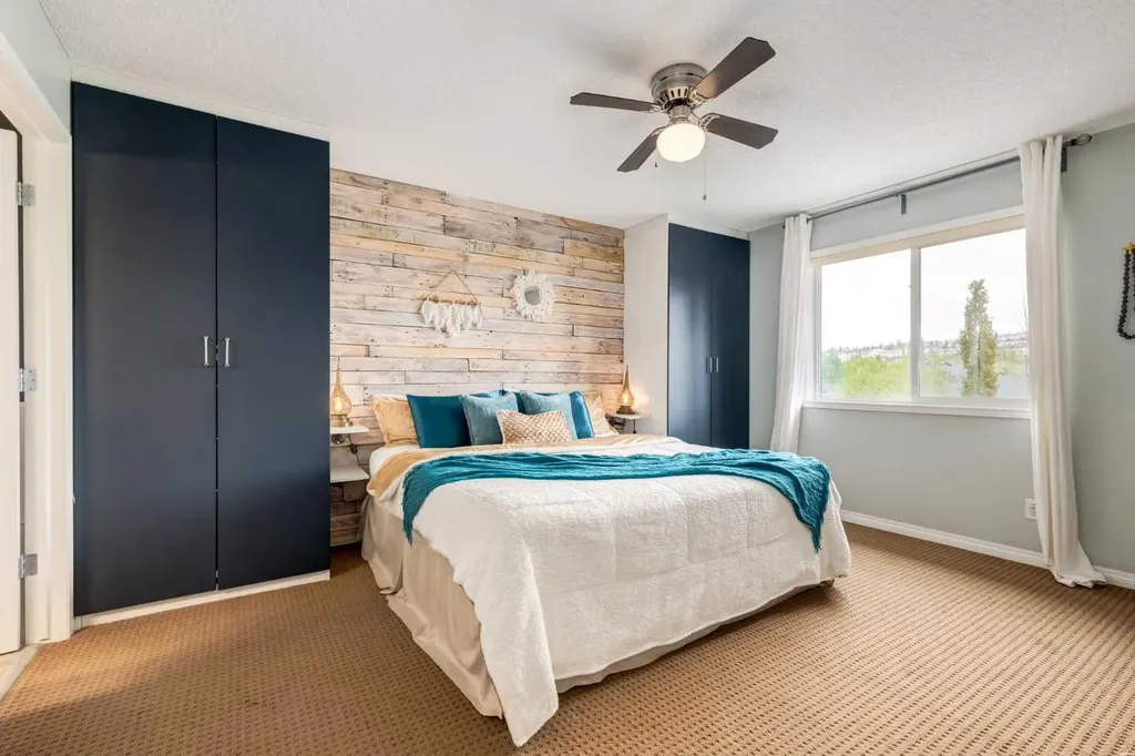 16A Tusslewood Drive NW Calgary AB T3L 0B1
