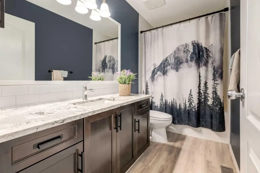 16A Tusslewood Drive NW Calgary AB T3L 0B1