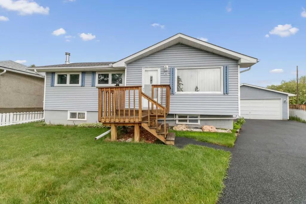 35 Beaupre Crescent Calgary AB T3B 2S9