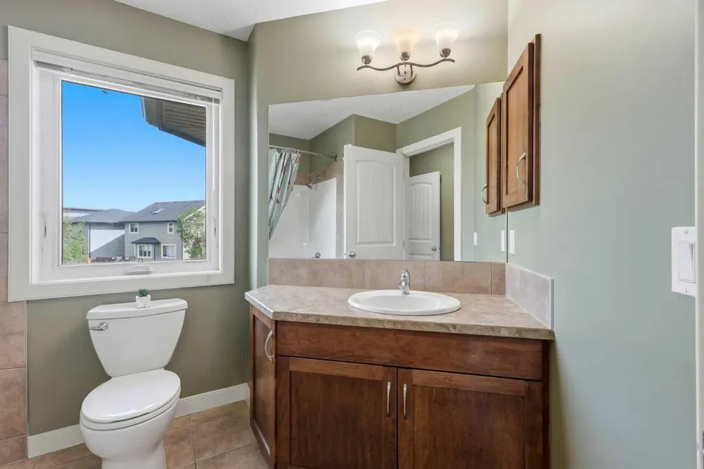 1605 Montgomery Way SE High River AB T1V 0B8