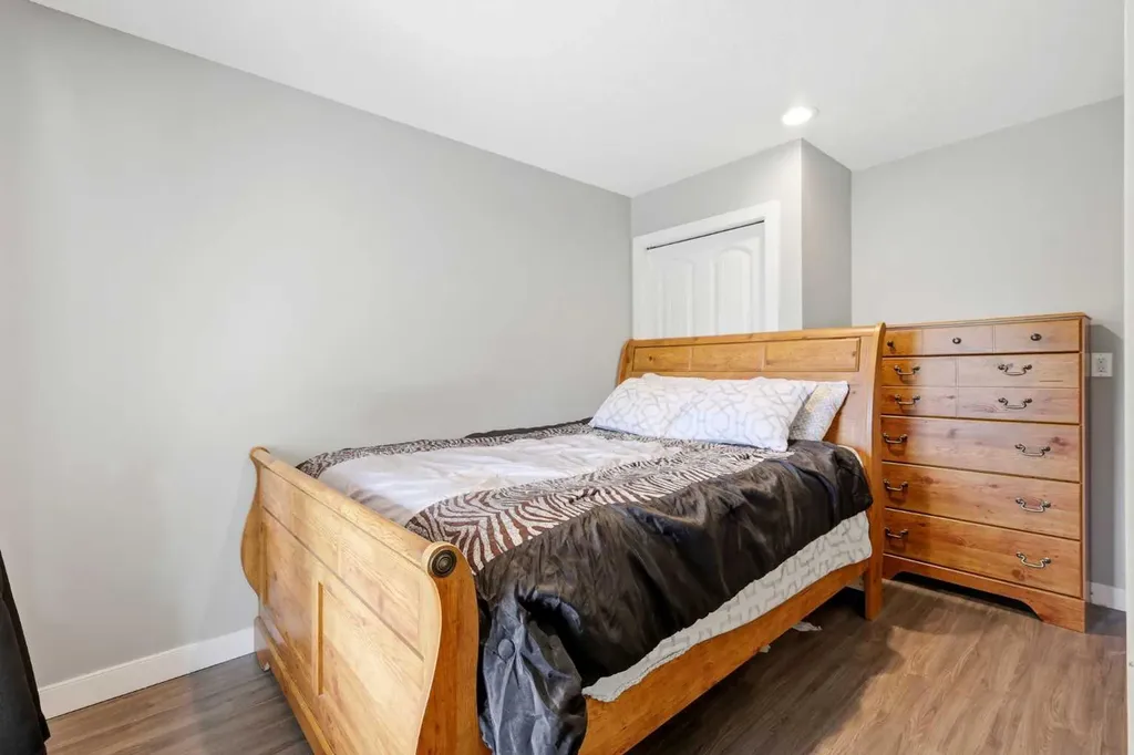 1605 Montgomery Way SE High River AB T1V 0B8