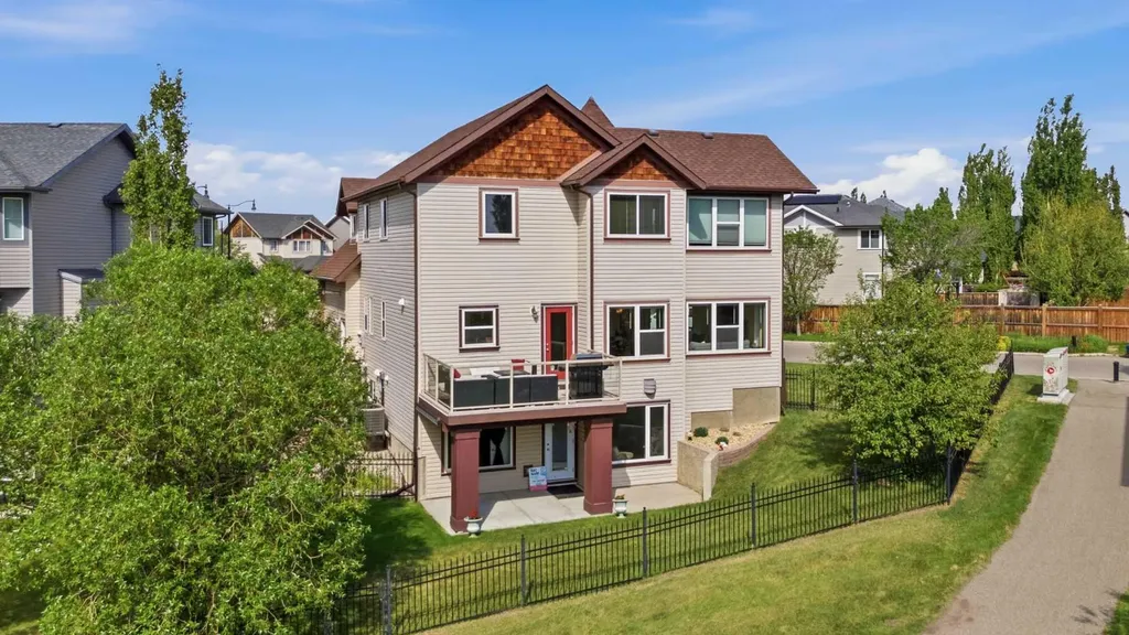 1605 Montgomery Way SE High River AB T1V 0B8