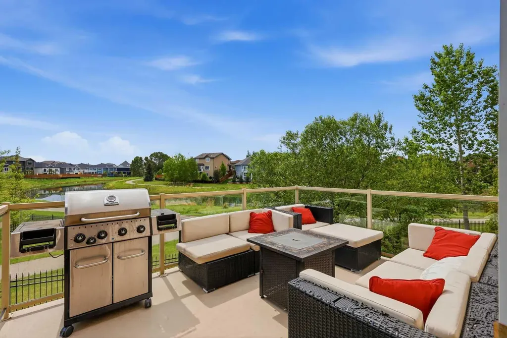 1605 Montgomery Way SE High River AB T1V 0B8