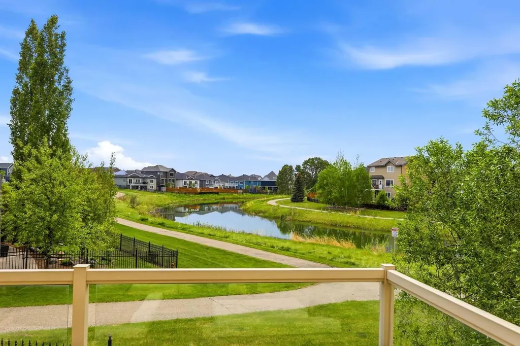 1605 Montgomery Way SE High River AB T1V 0B8