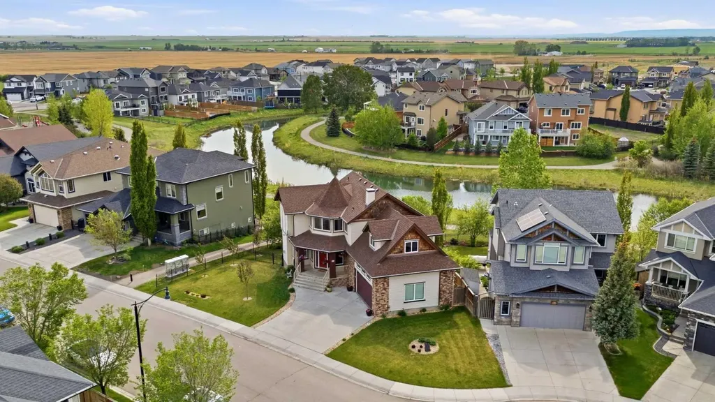1605 Montgomery Way SE High River AB T1V 0B8